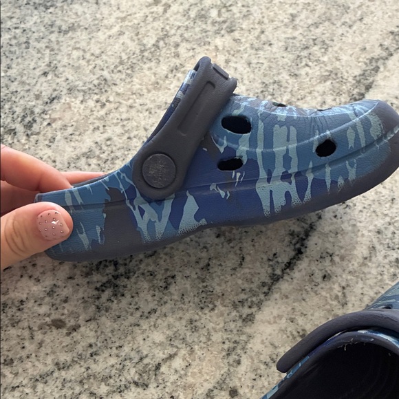 Kids Blue Tie-Dye Shoes l 8 - Picture 4 of 4